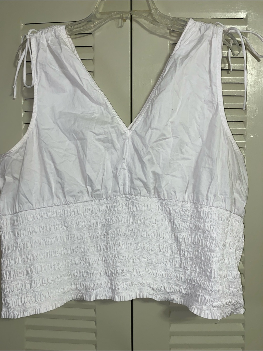 Old Navy • 100% Cotton • White • Smocked • V-Neck • Top • XL - Picture 4 of 7